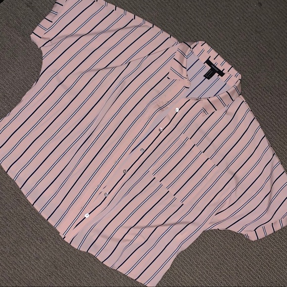 💜3/$12 Striped button up top - Picture 2 of 3